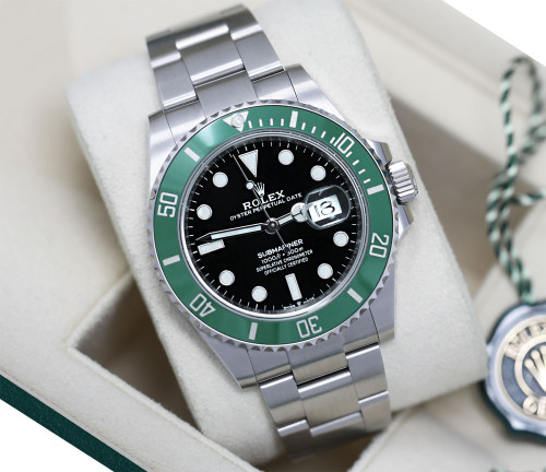 ROLEX - SUBMARINER DATE GREEN