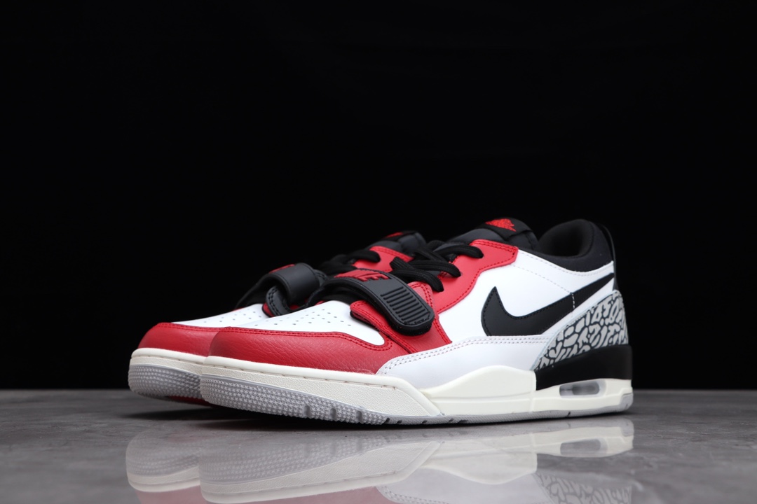 AIR JORDAN LEGACY AJ312 LOW CLASSIC BLACK, WHITE AND RED