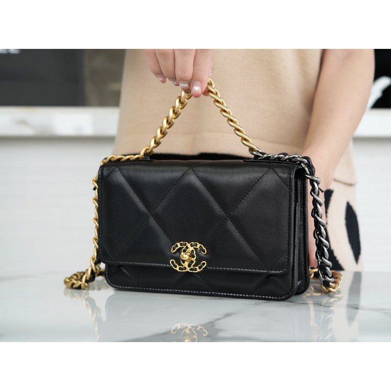 CHANEL 19 BAG WOC 22P GOLD BUCKLE BLACK