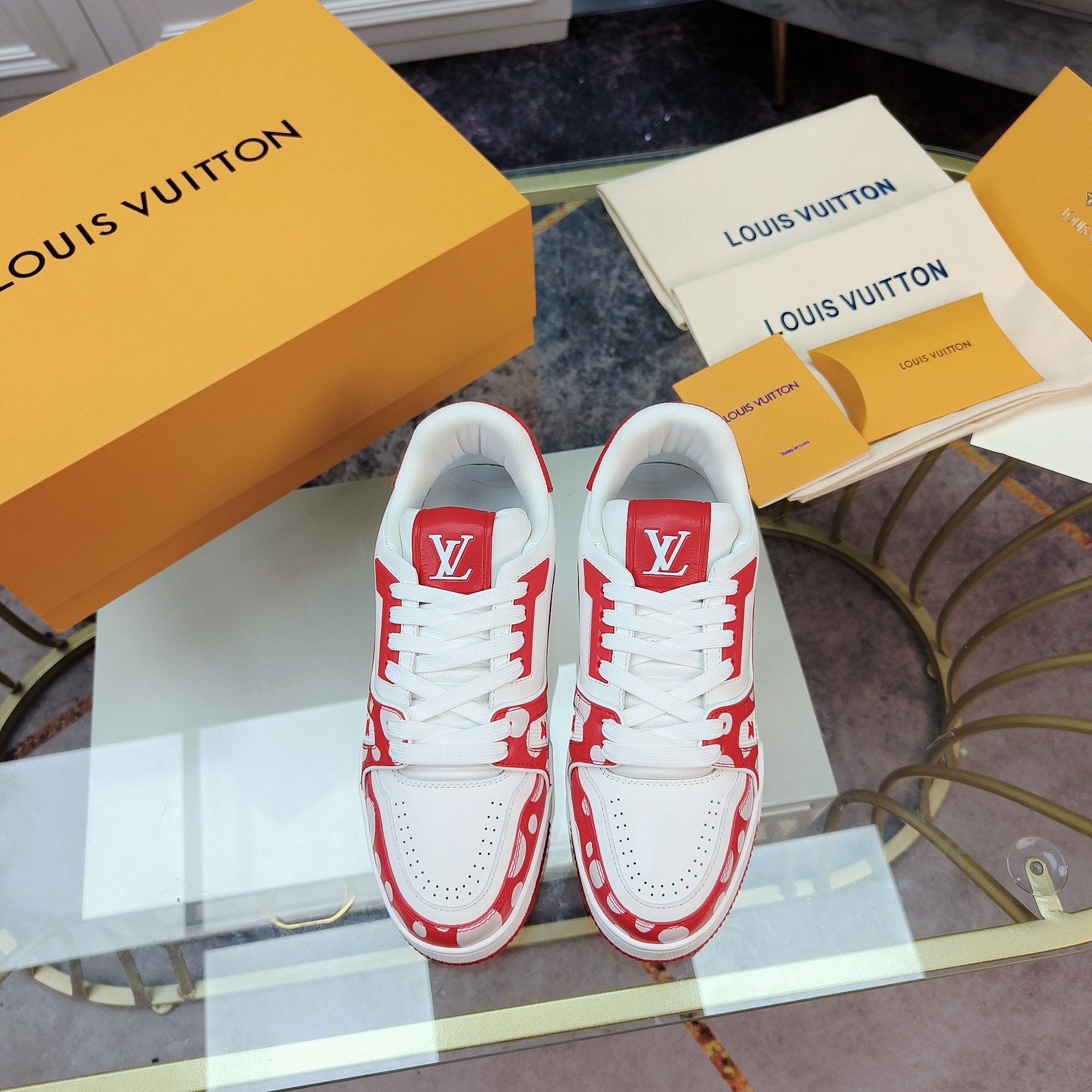 LOUIS VUITTON TRAINER SNEAKERS