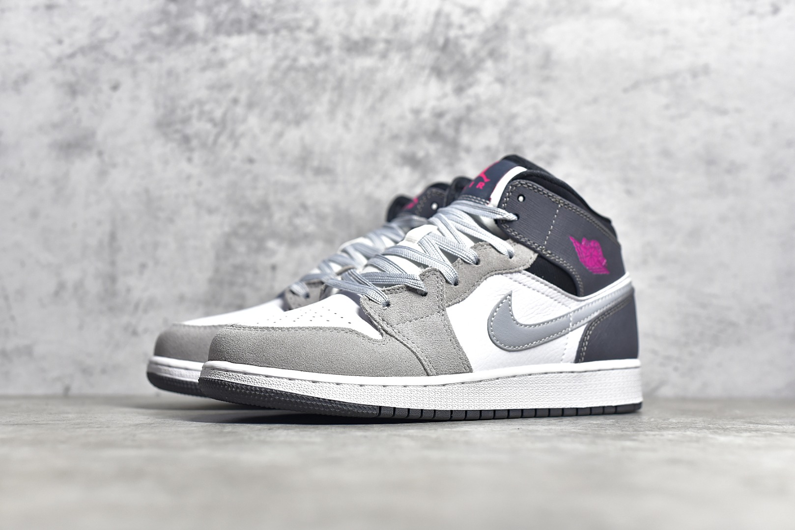 AIR JORDAN 1 MID GREY AND BLACK