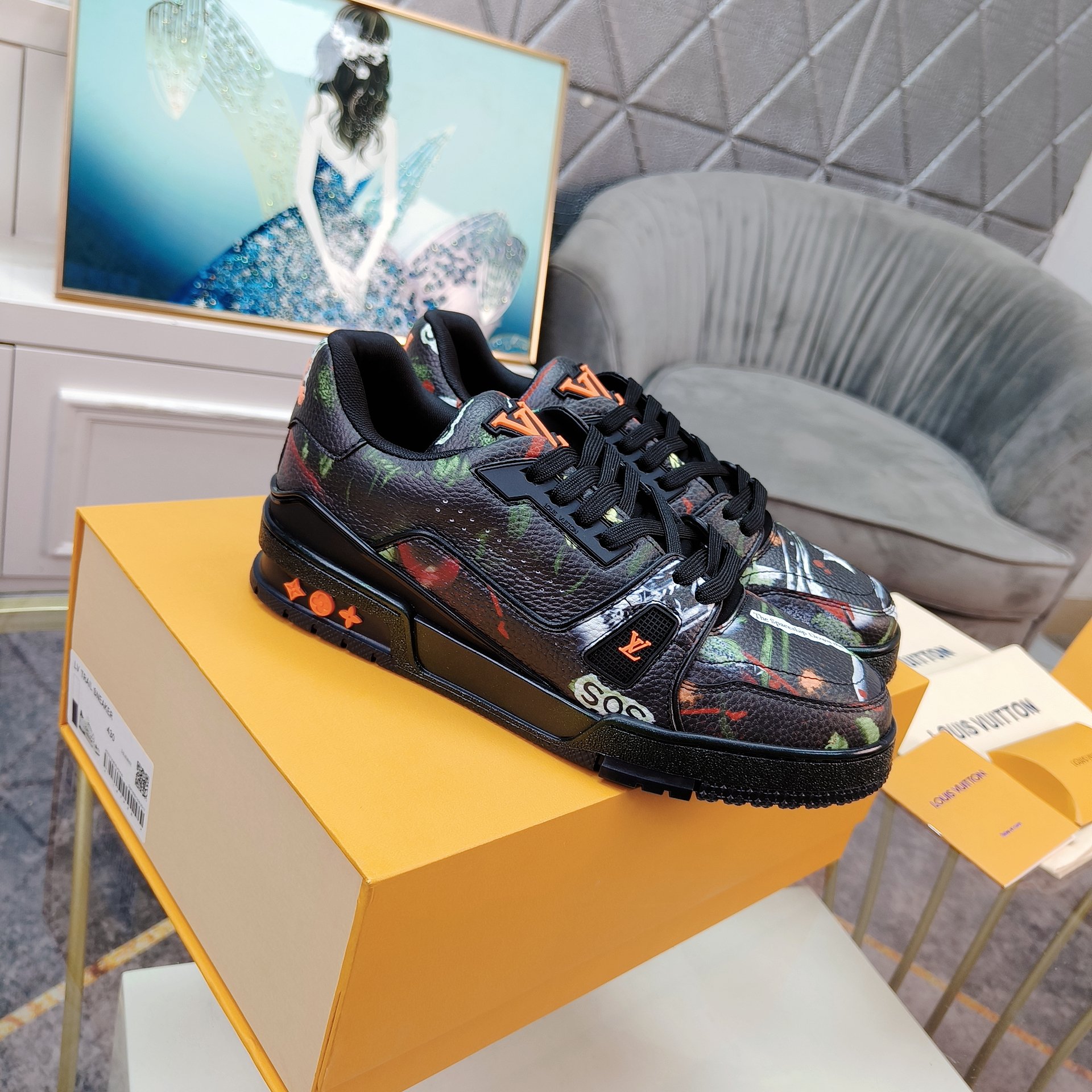 LOUIS VUITTON TRAINER SNEAKERS