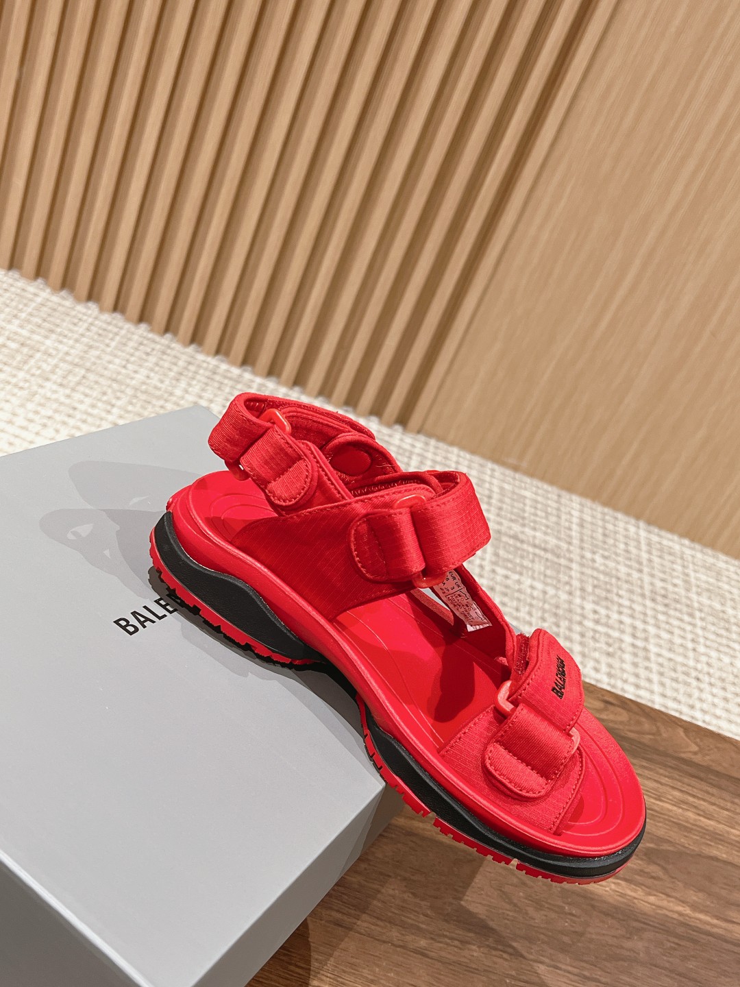 BALENCIAGA BALENCIAGA TOURIST STRAP SANDALS