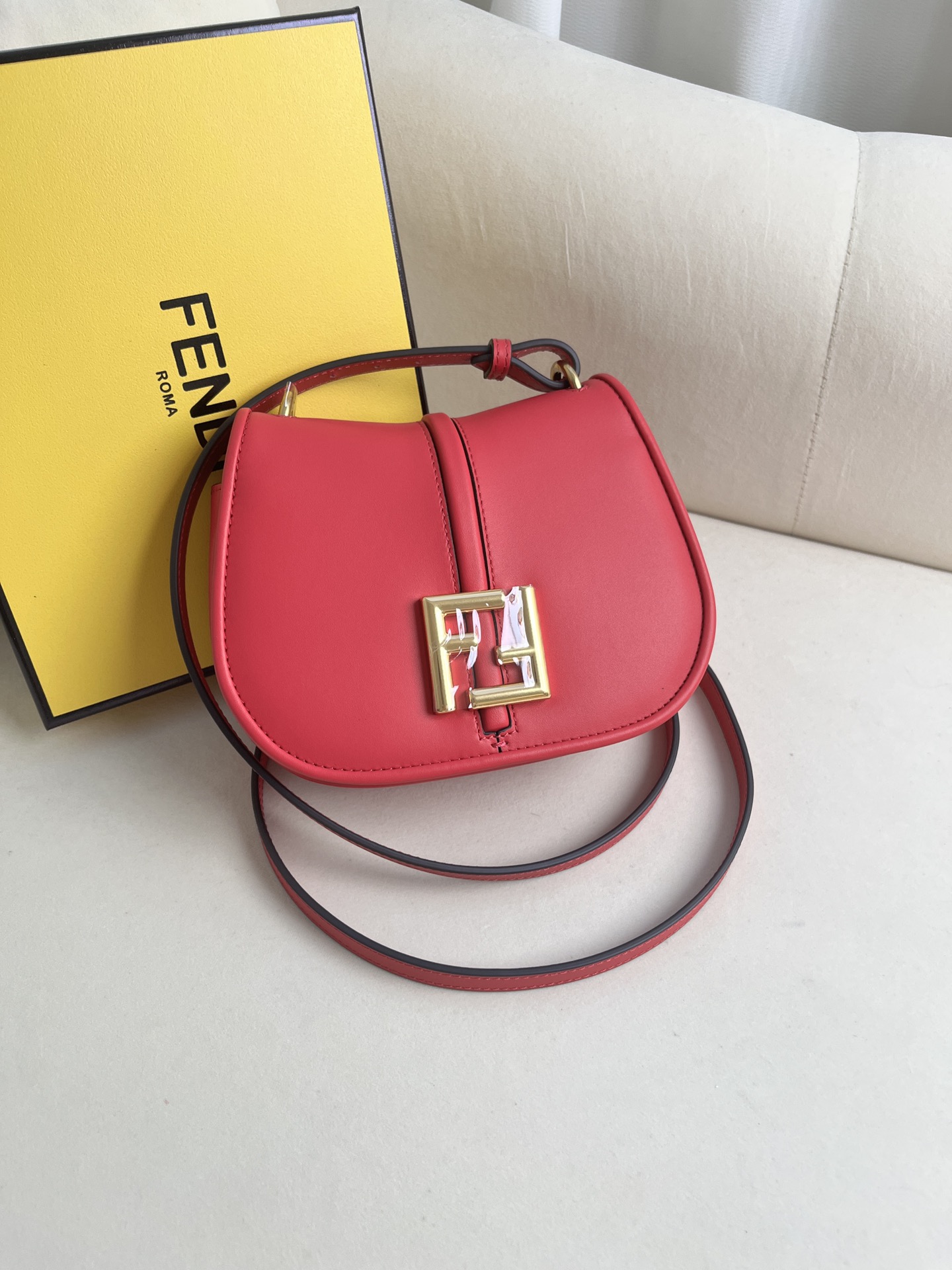 FENDI CMON SMALL HANDBAG MODEL: 508