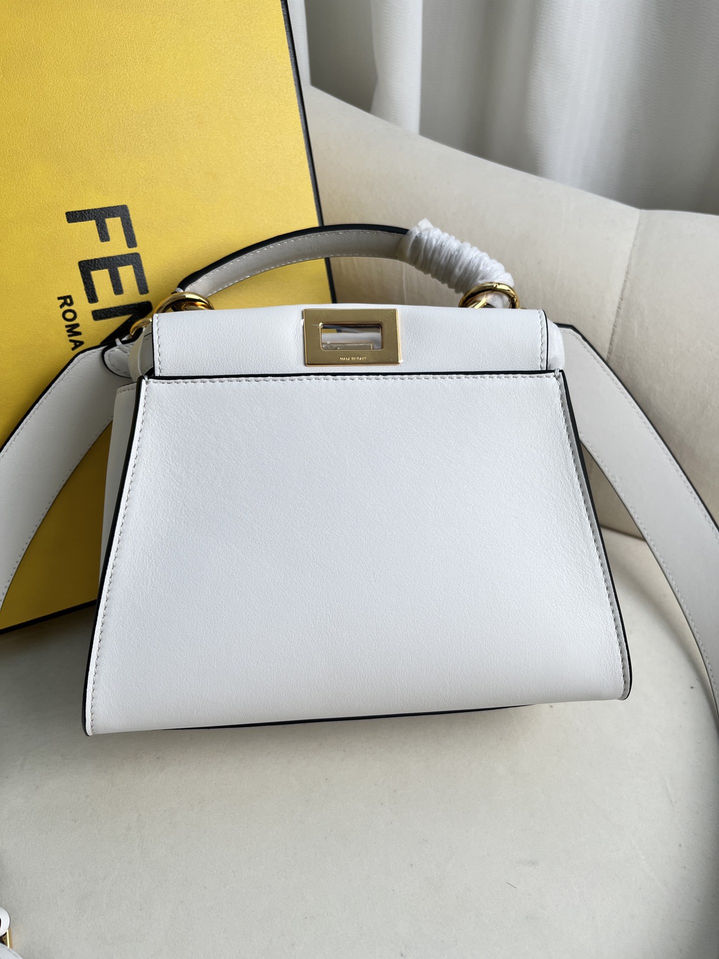 FENDI PEEKABO Art. No.:017