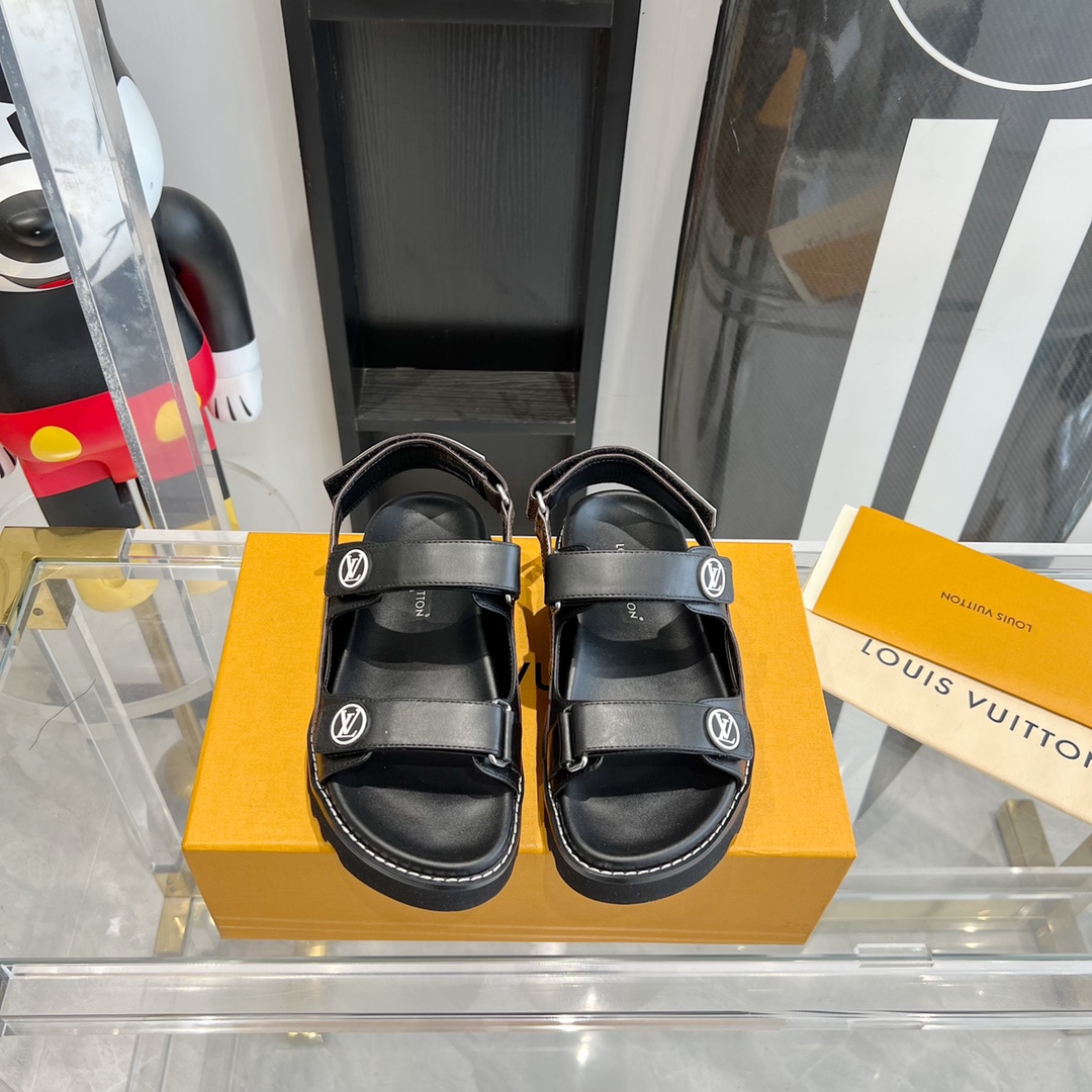 LOUIS VUITTON 2023 SPRING AND SUMMER BEACH SANDALS