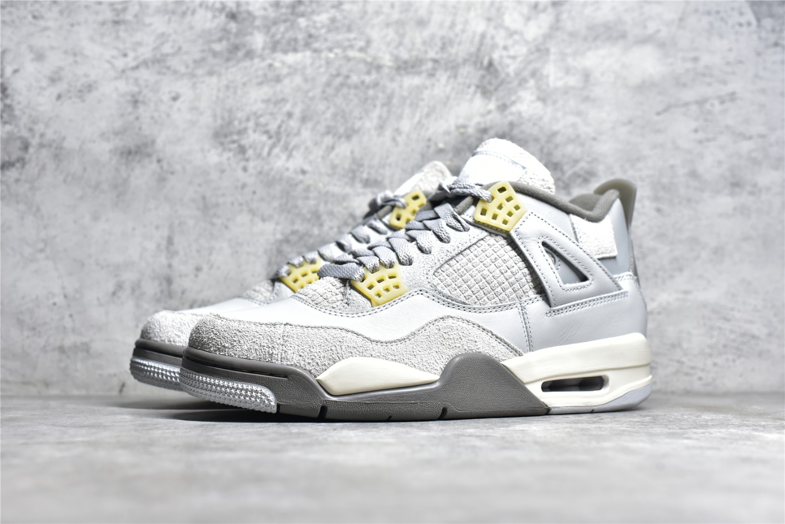 AIR JORDAN AJ4 SE "CRAFT" YEAR OF THE RABBIT LIMITED GREY RABBIT