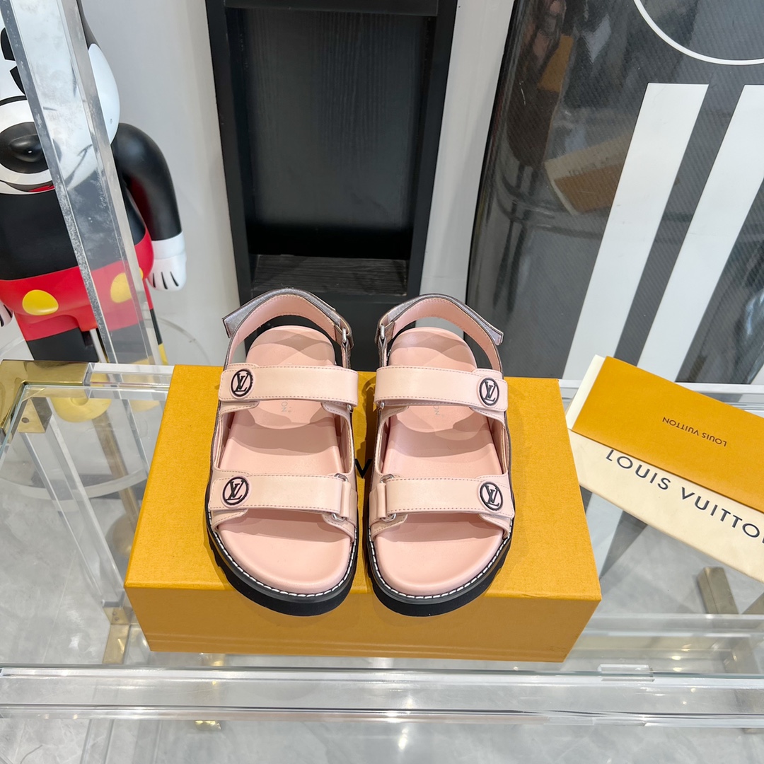 LOUIS VUITTON 2023 SPRING AND SUMMER BEACH SANDALS