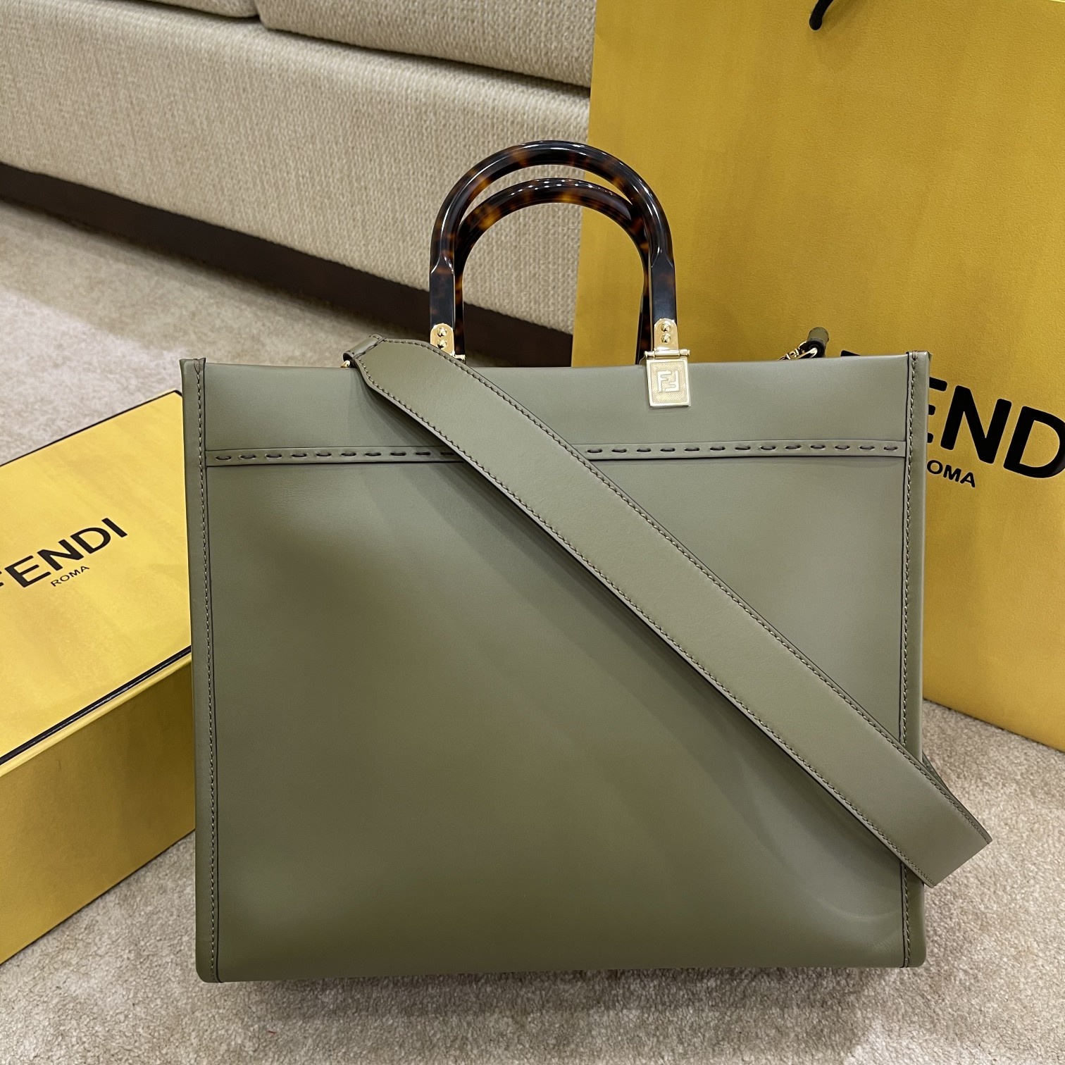 FENDI SMALL BLACK NEW SIZE SHINE TOTE TOTE BAG "SUNSHINE BAG"