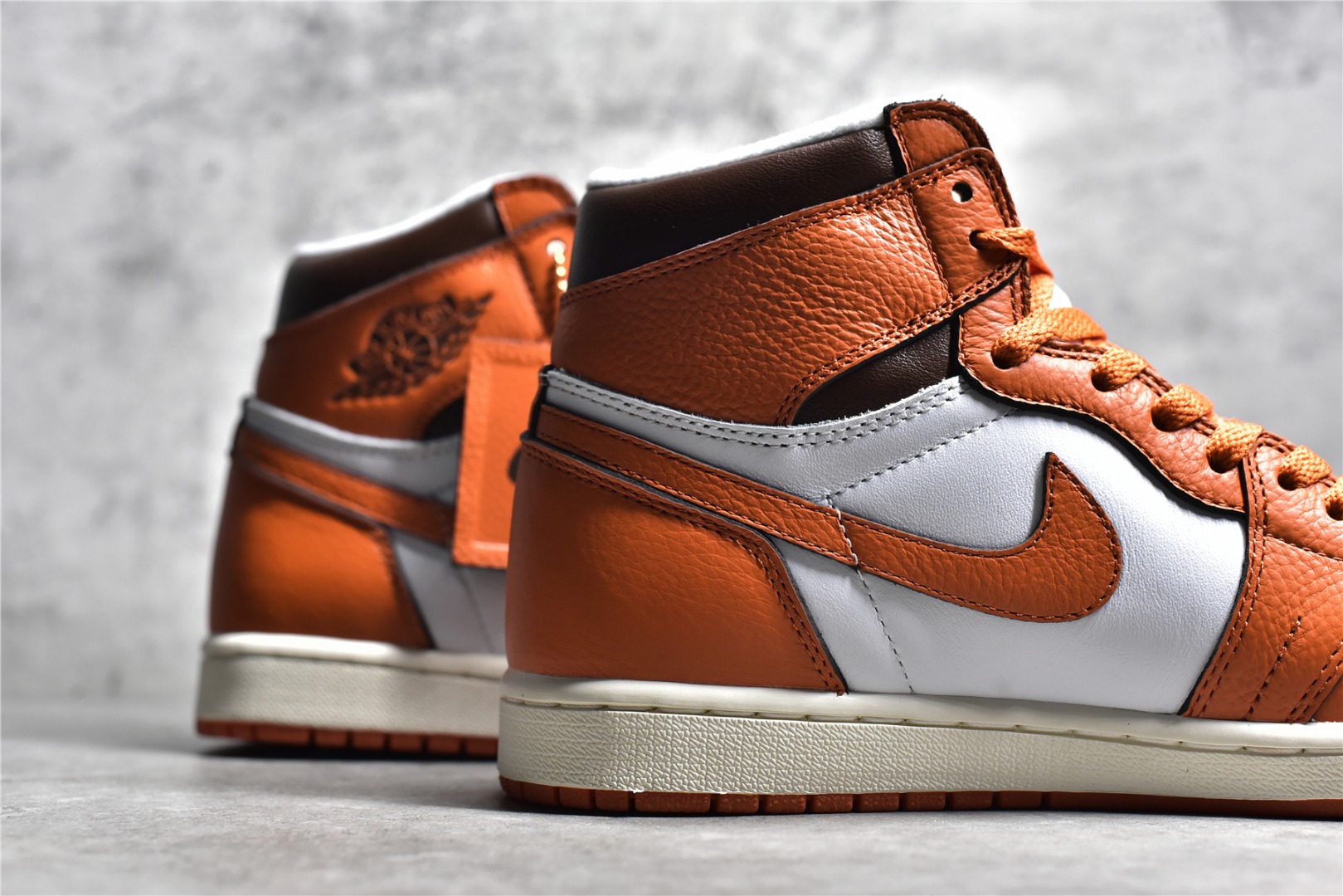 AIR JORDAN AJ1 RETRO HIGH AJ1 HIGH TOP HERMES ORANJE