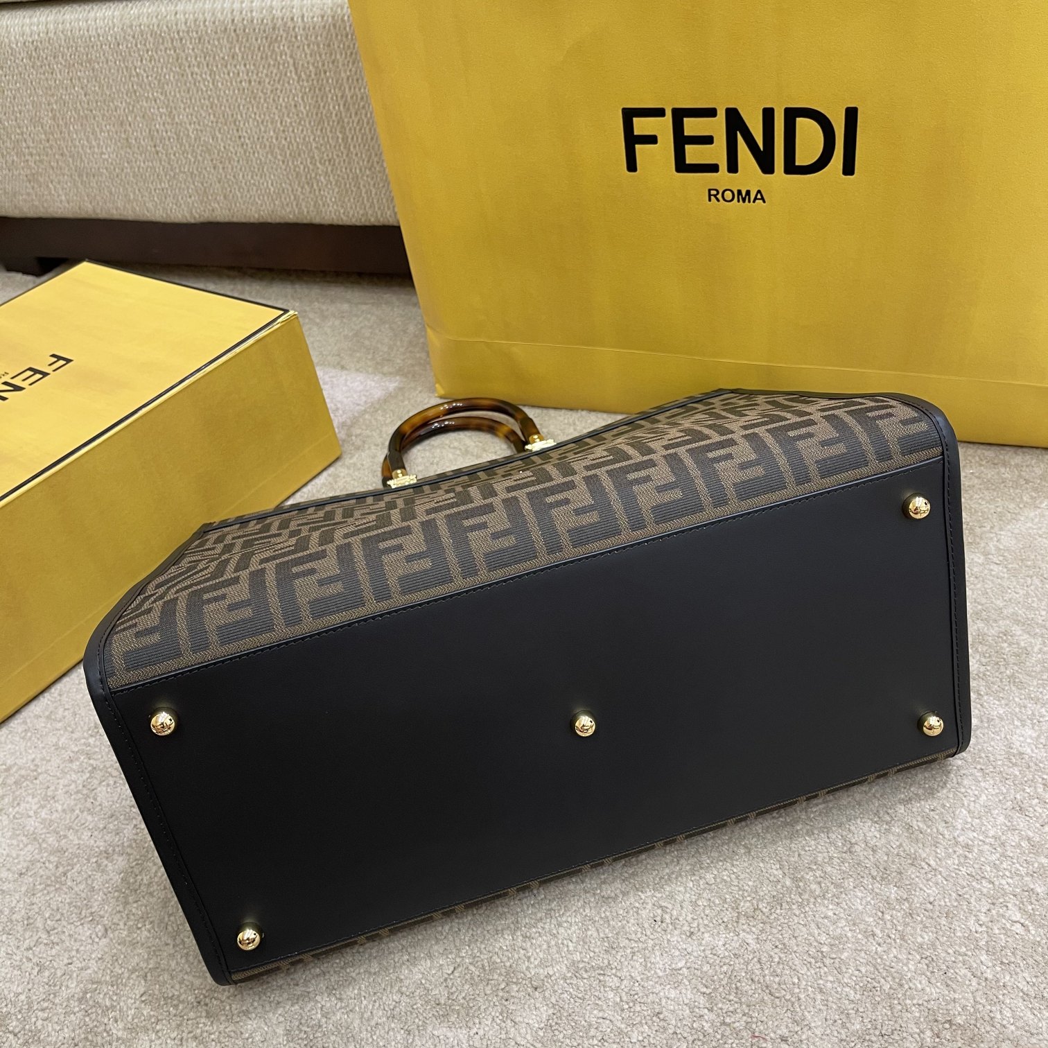 FENDI TOTE BAG "SUNSHINE TOTE BAG"