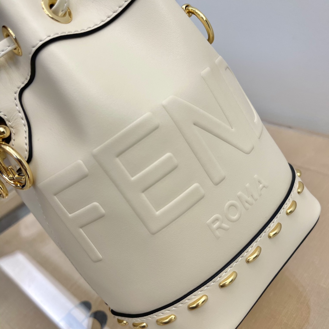 FENDI MON TRESOR BUCKET BAG