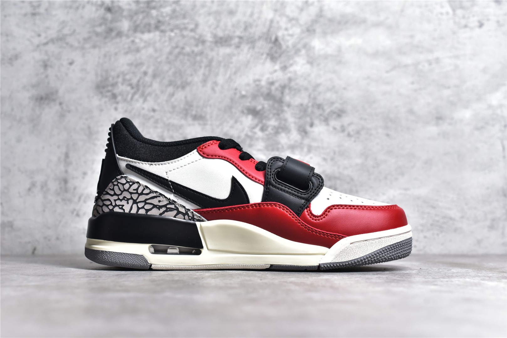 AIR JORDAN LEGACY 312 LOW BLACK WHITE BROWN