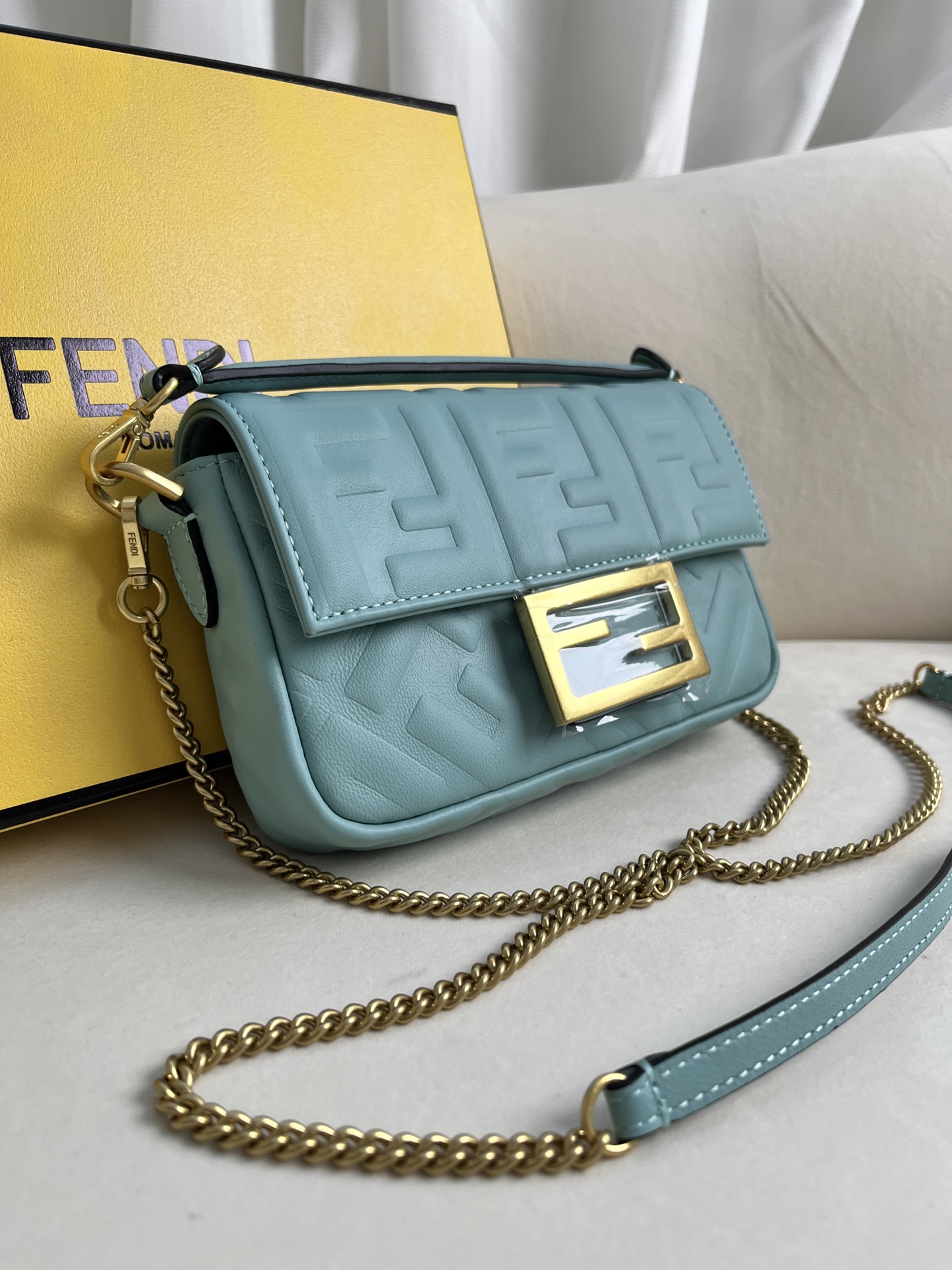 FENDI BAGUETTE LEATHER HANDBAG MODEL NUMBER: 212