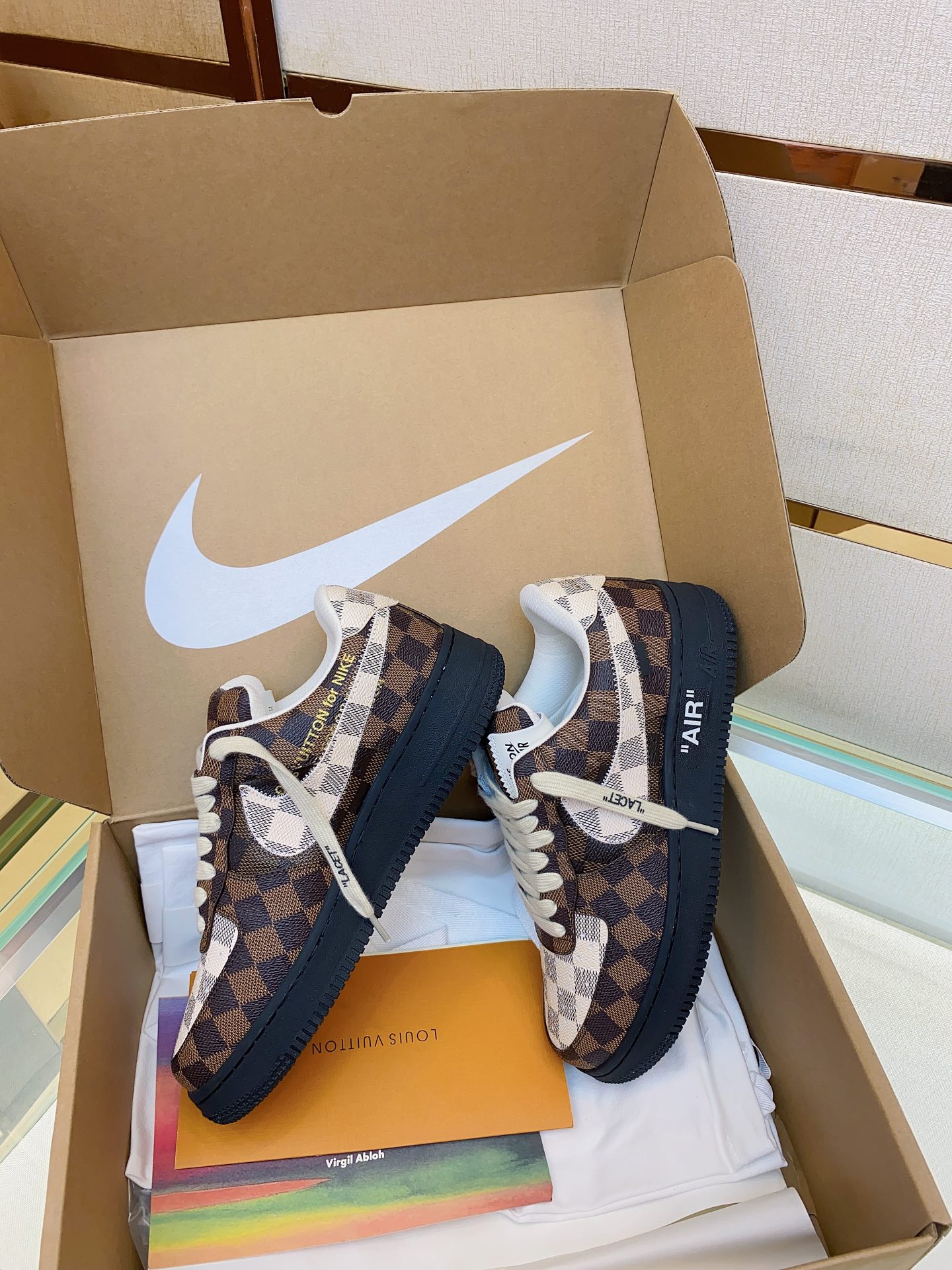 LOUIS VUITTON NIKE JOINT NEW MEN'S ABBESSES SNEAKER