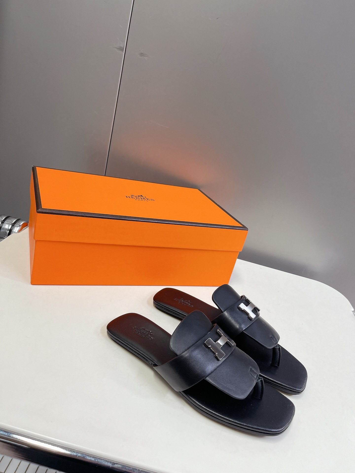 HERMES A ECLAIR SLIPPERS