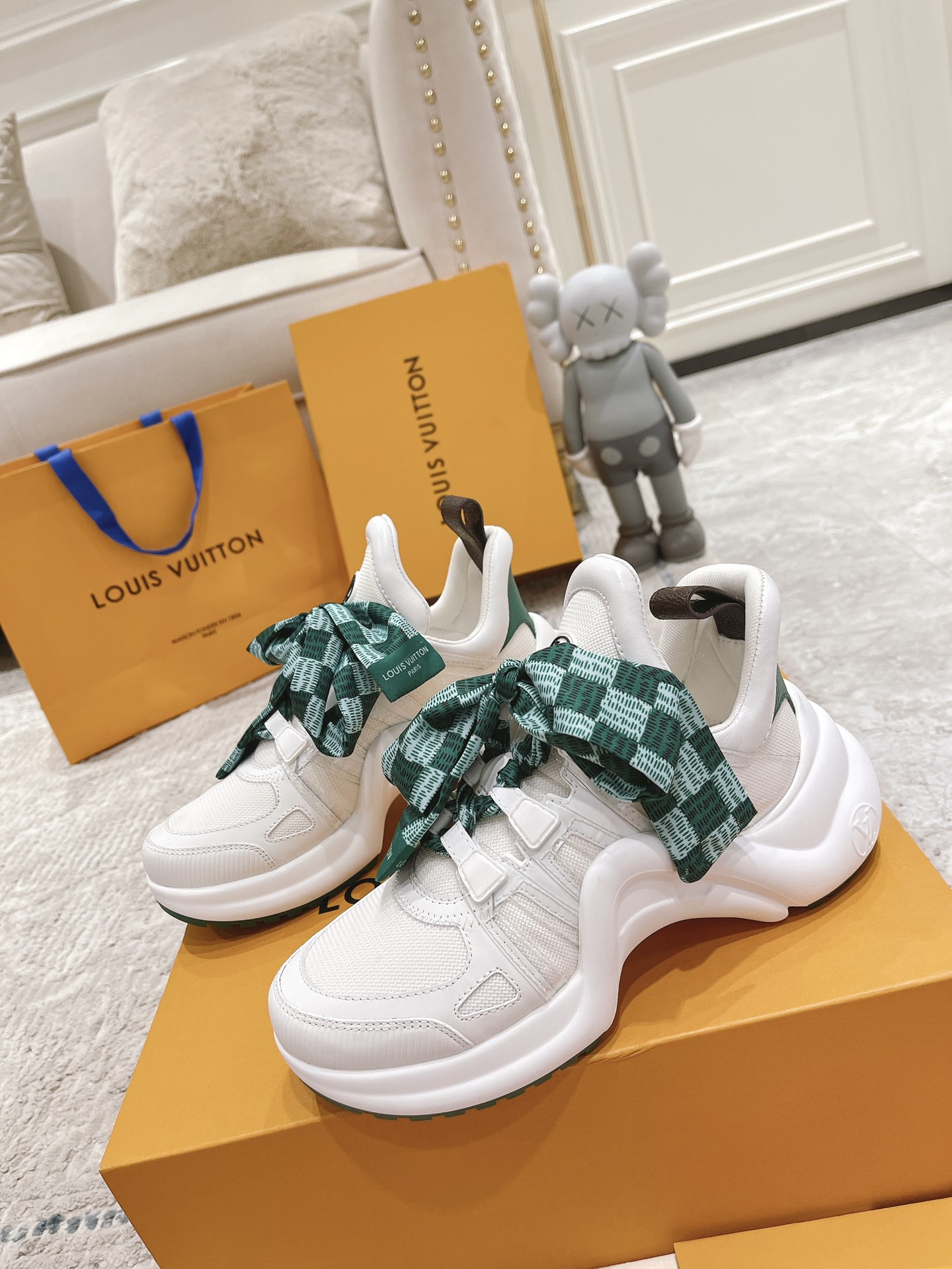 LOUIS VUITTON ARCHLIGHT DONKEY BRAND LOUIS VUITTON CASUAL SPORTS DAD SHOES