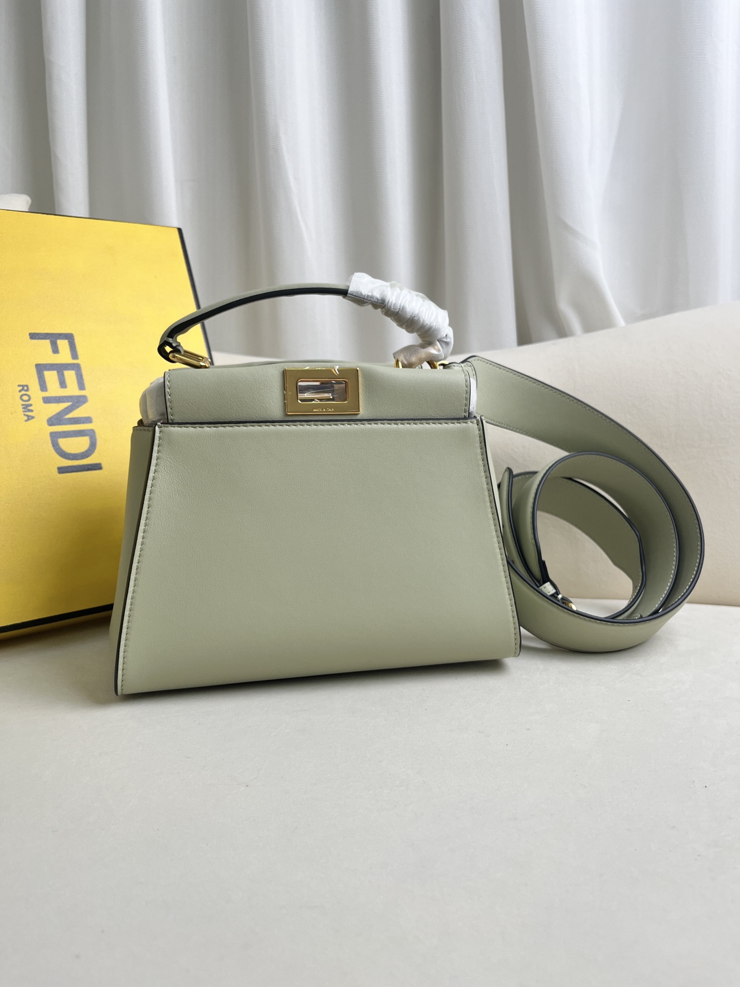 FENDI PEEKABO Art. No.:017