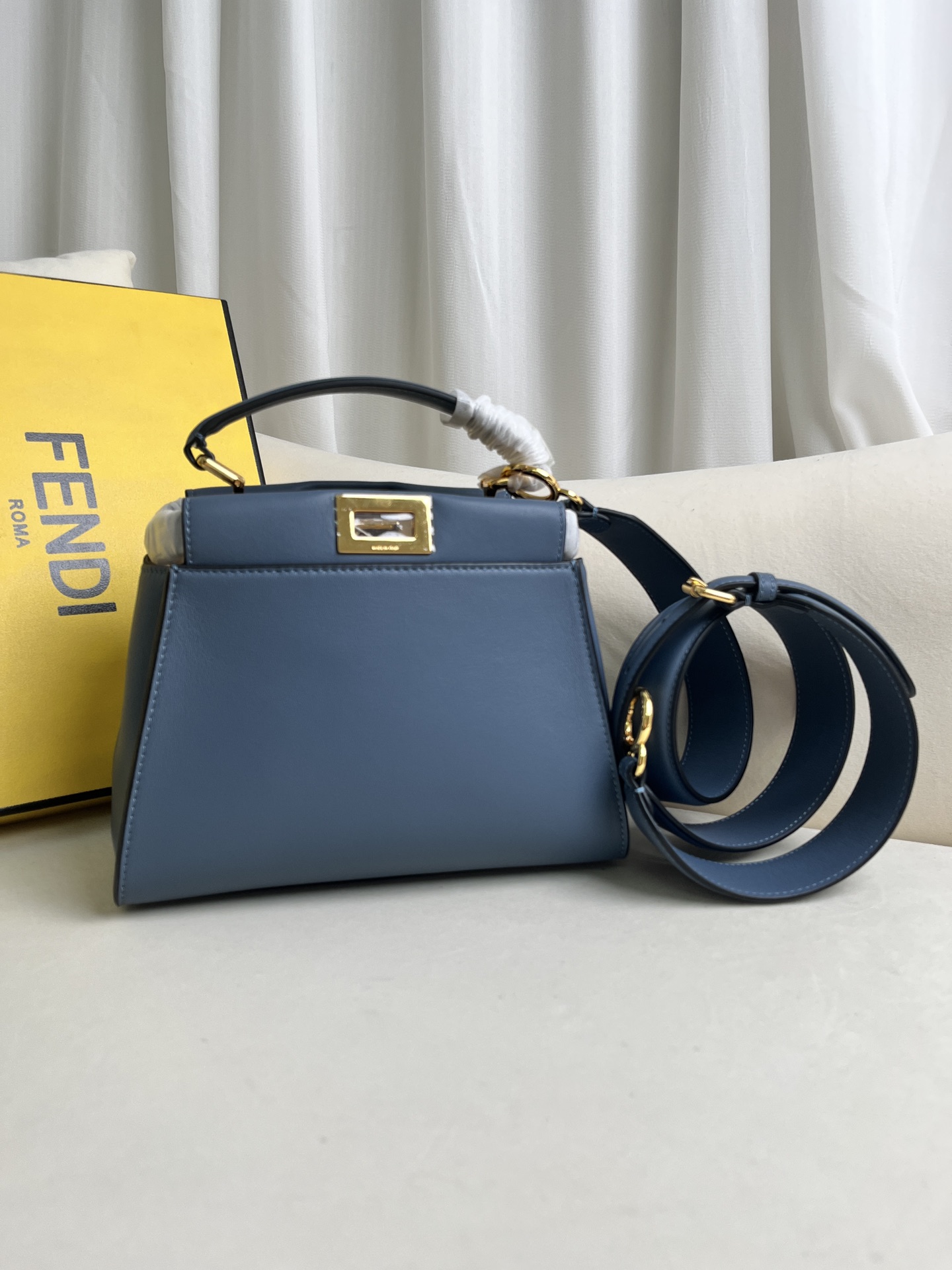 FENDI PEEKABO Art. No.:017