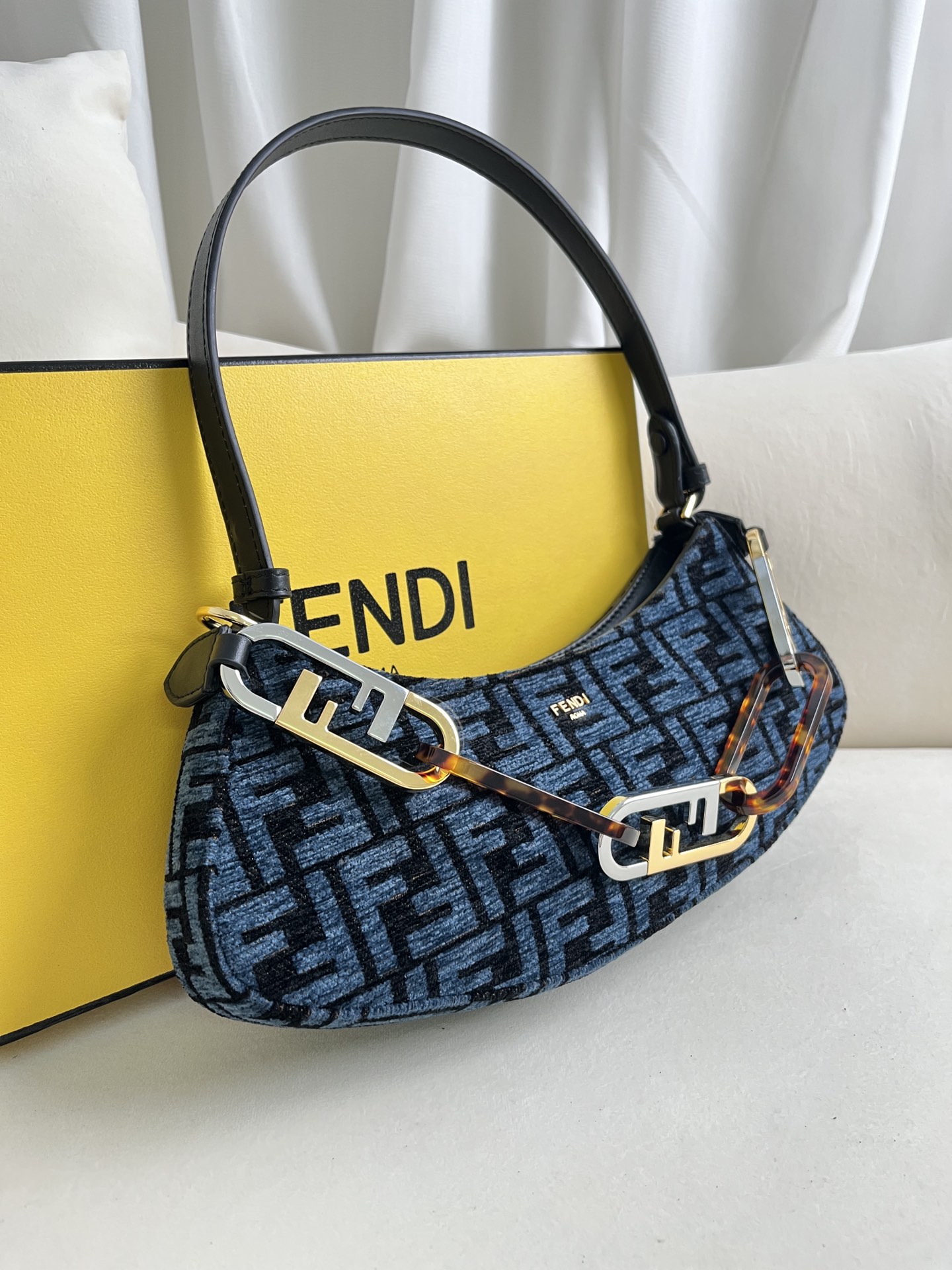 FENDI LEATHER HANDBAG MODEL NUMBER: 225