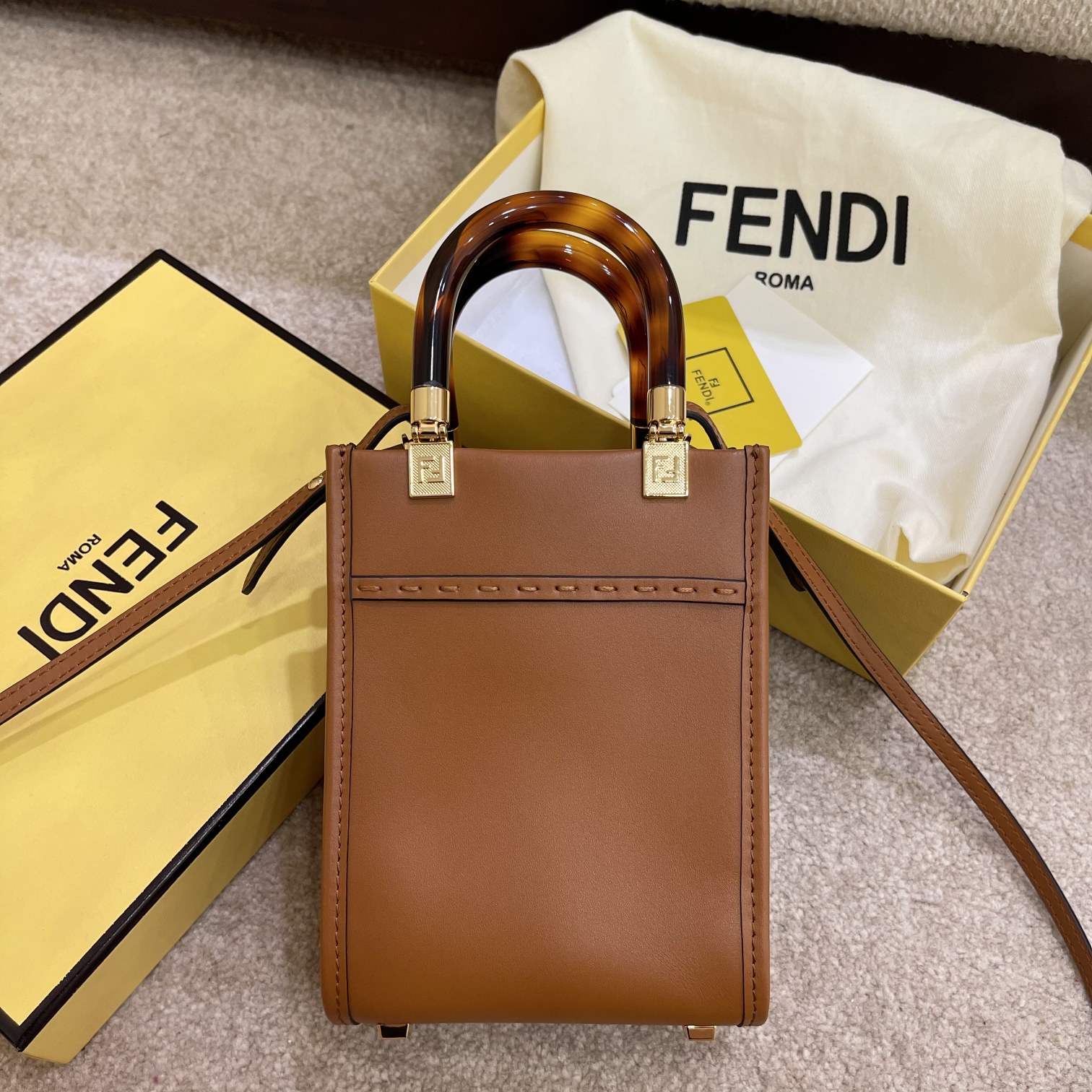 FENDI SUNSHINE MINI TORTOISESHELL PORTABLE CROSSBODY CUTE