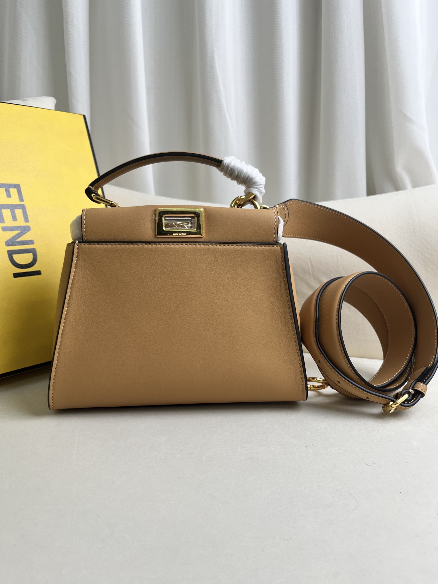 FENDI PEEKABO Art. No.:017