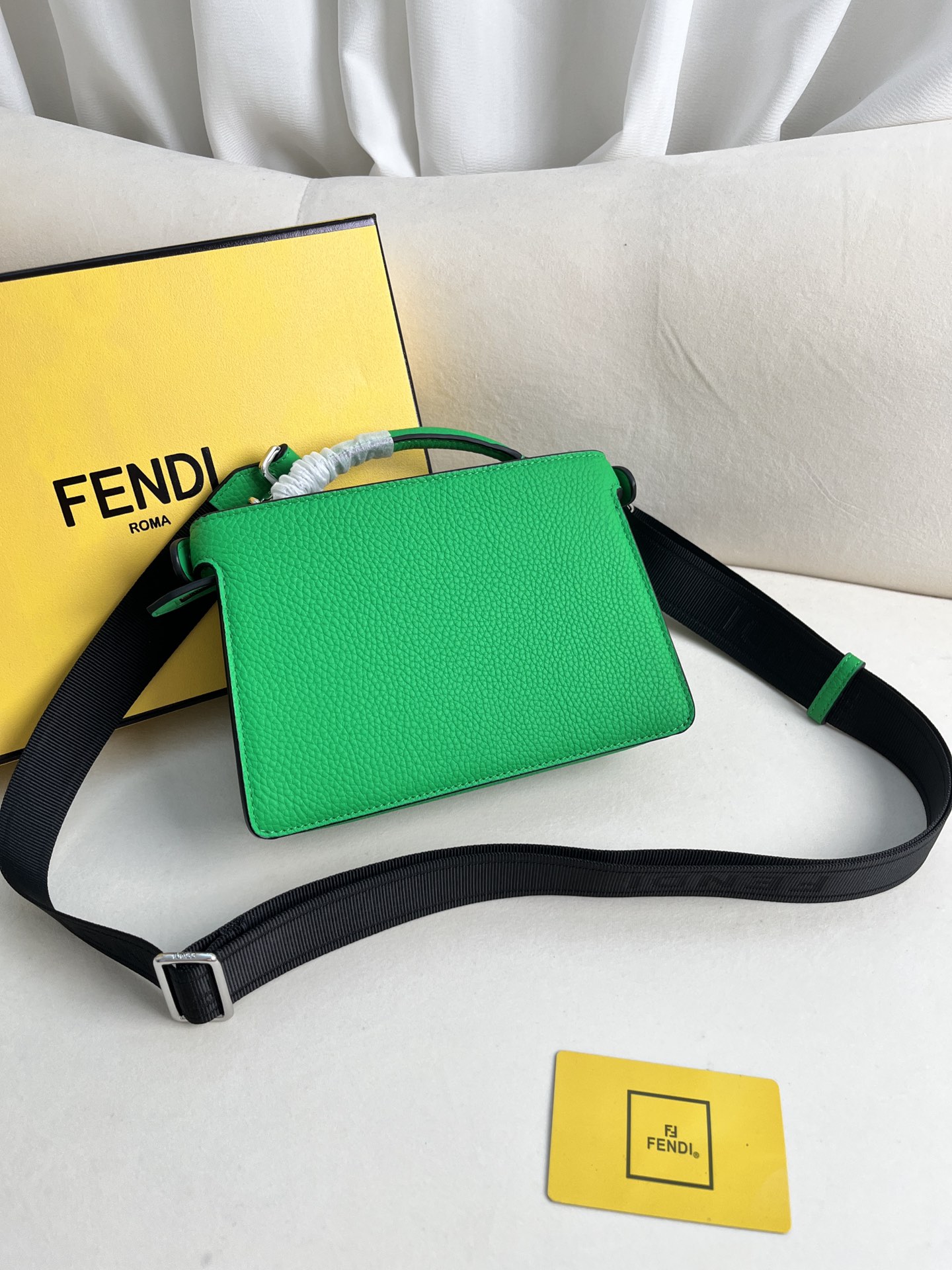 FENDI CLASSIC PEEKABOO ISEEU X CROSS HANDBAG MODEL NUMBER: 8066