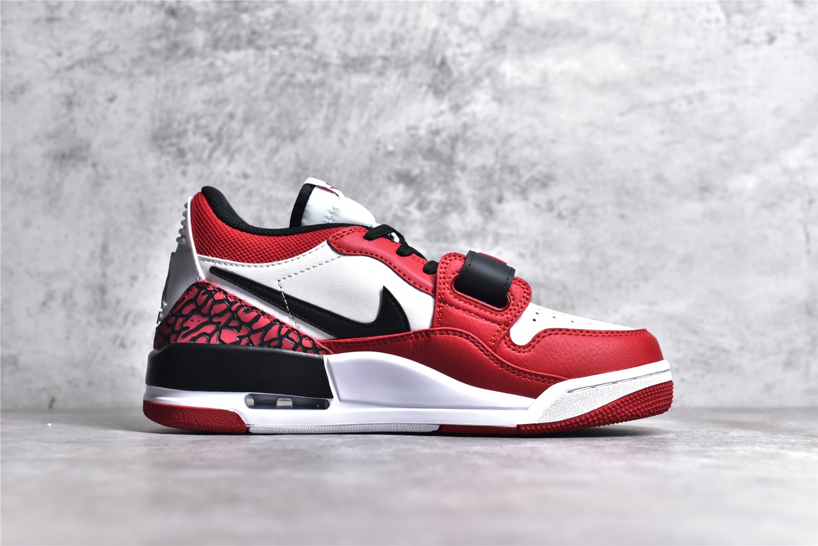 AIR JORDAN LEGACY 312 LOW WHITE RED BLACK