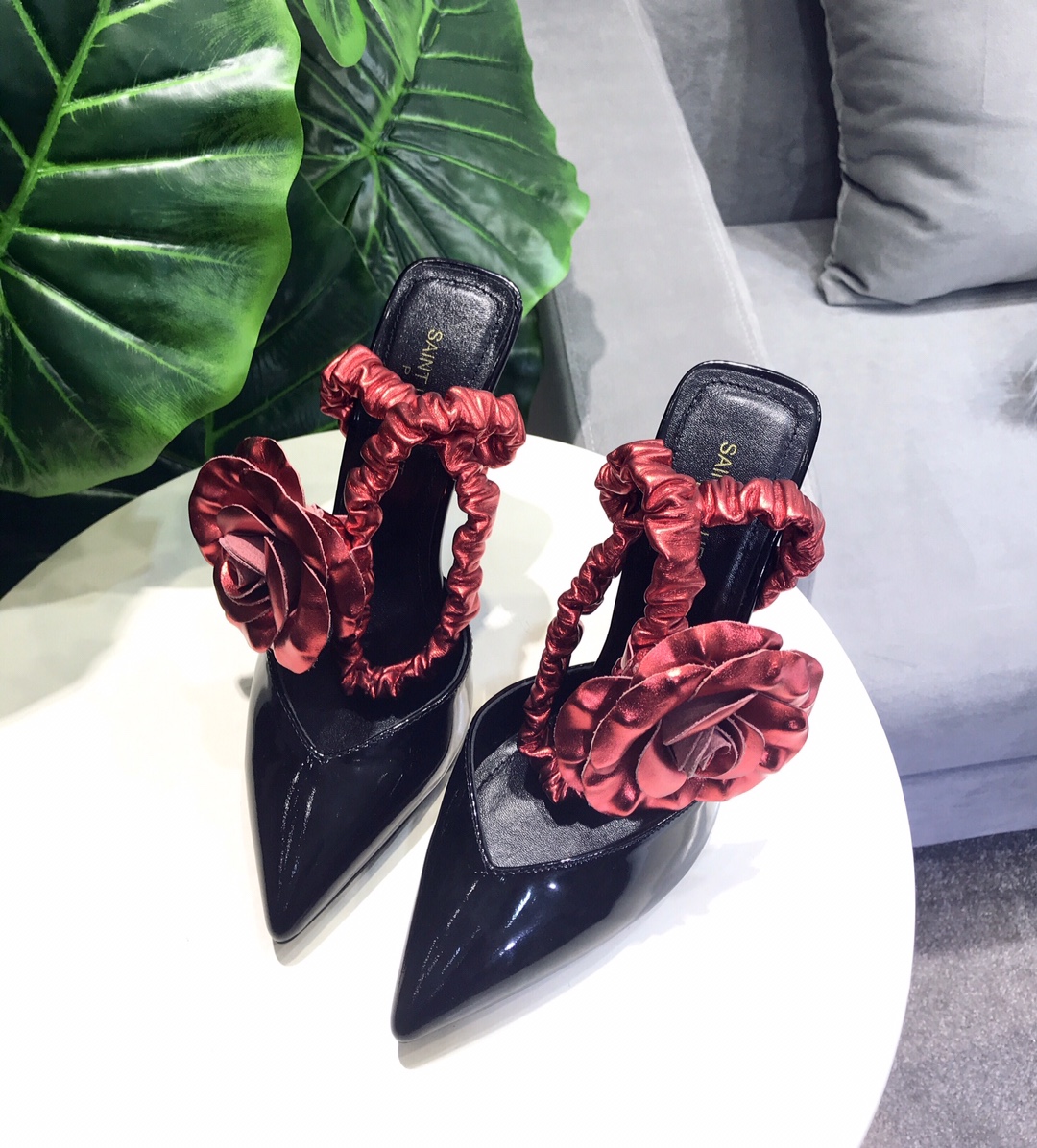 SAINT LAURENT | YSL SHOW LIVE 18SS SPRING AND SUMMER SHOW NEW LADIES POINTED HIGH HEELS