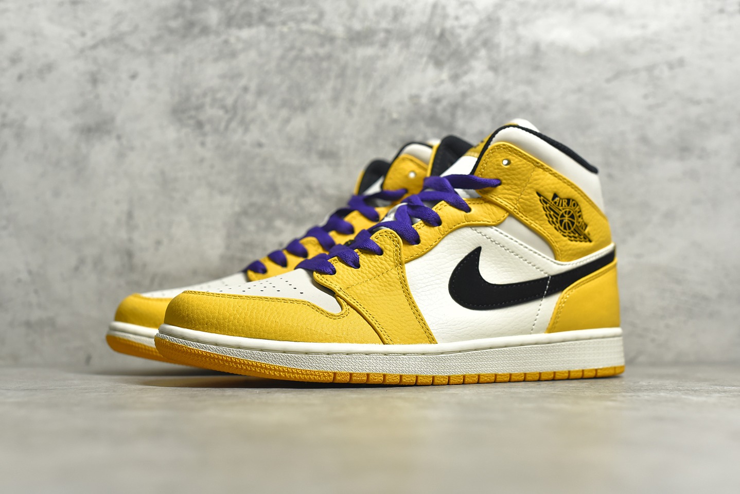 AIR JORDAN 1 MID PURPLE AND GOLD LAKERS