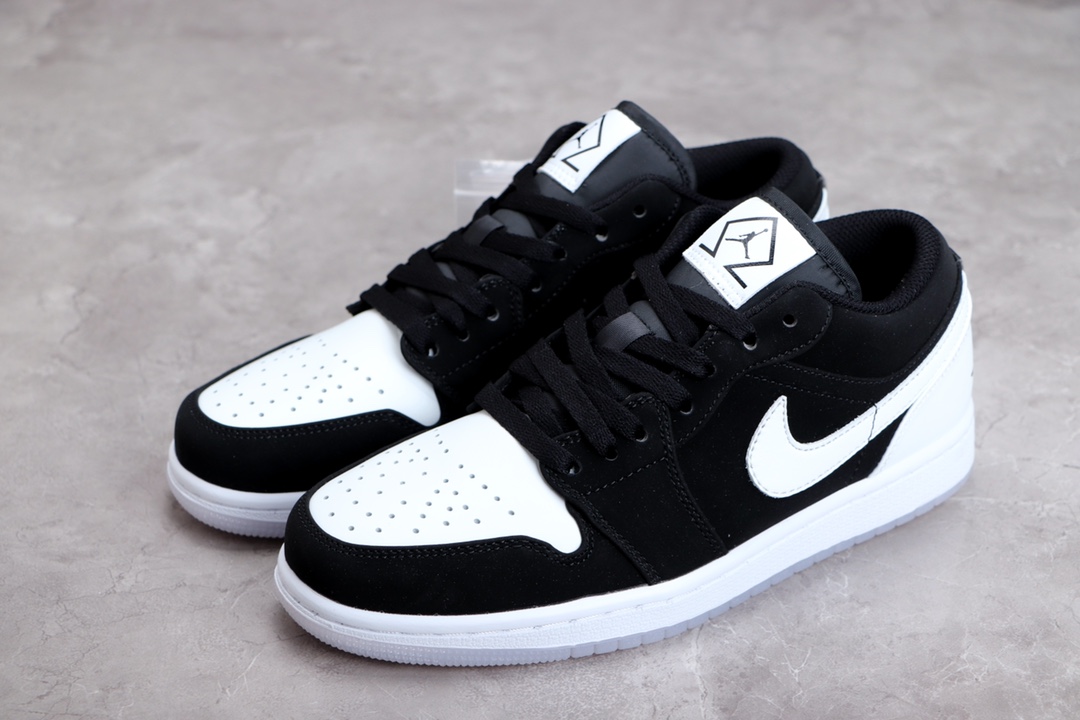 AIR JORDAN AJ1 LOW AJ1 BLACK AND WHITE PANDA LOW TOP