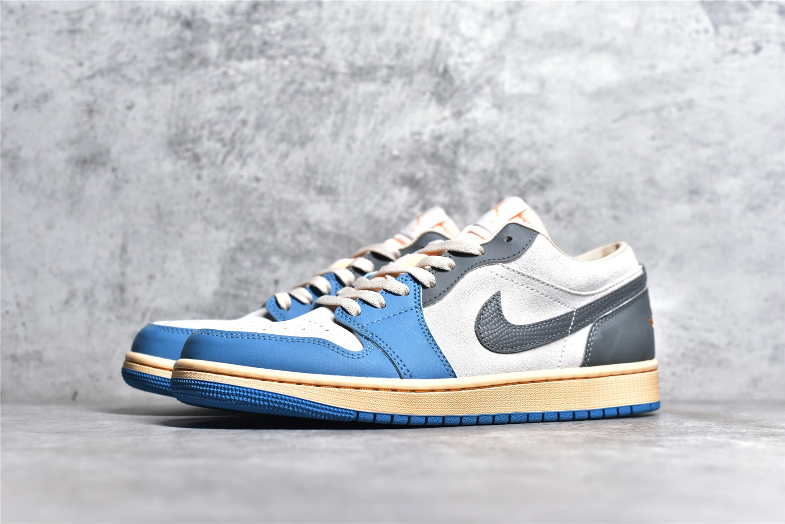 AIR JORDAN 1 LOW TOP BLUE GREY