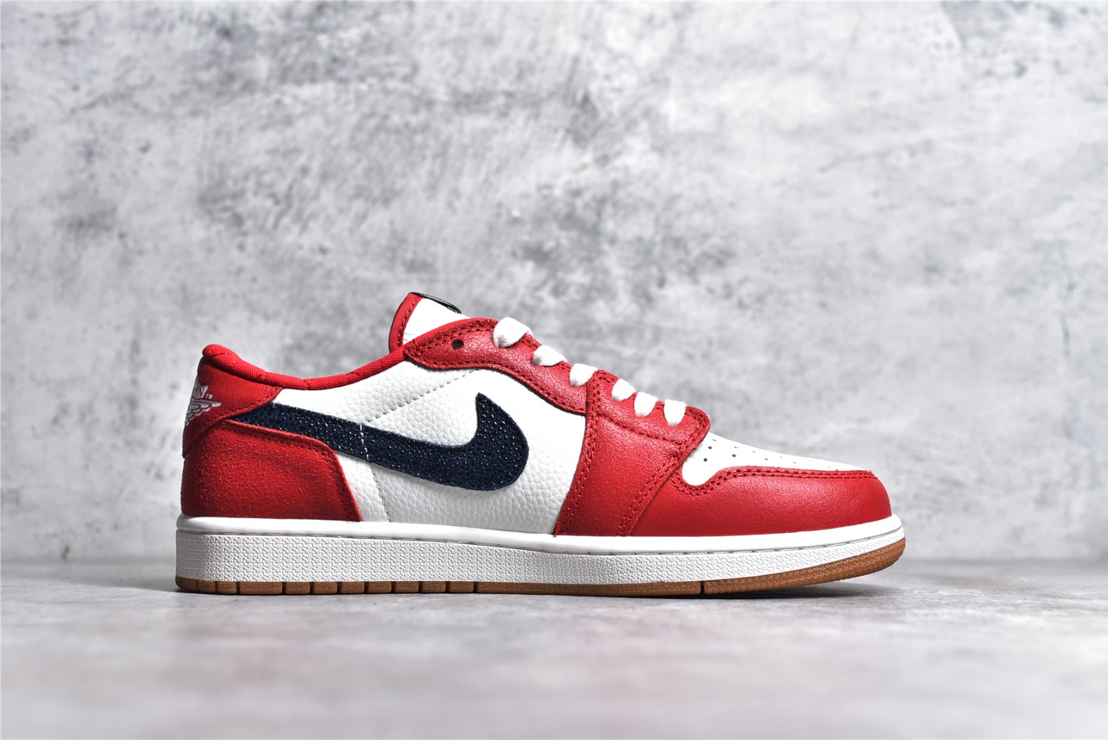 AIR JORDAN 1 LOW OG WHITE RED CHICAGO SMALL HOOK