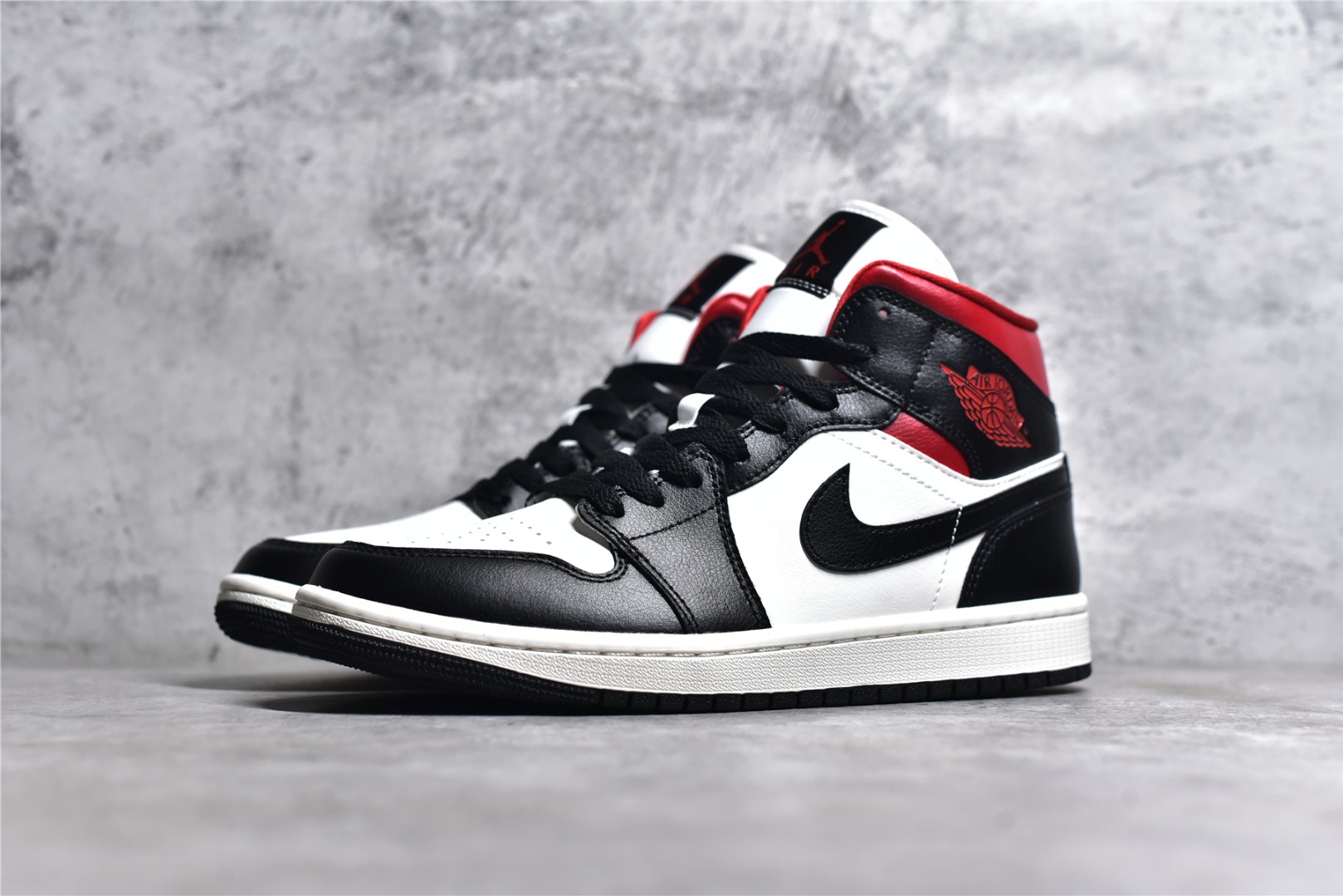 AIR JORDAN1 MID SMALL NO-WEAR