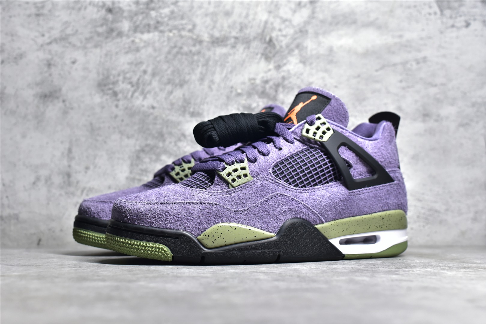 AIR JORDAN 4 RETRO PURPLE SUEDE