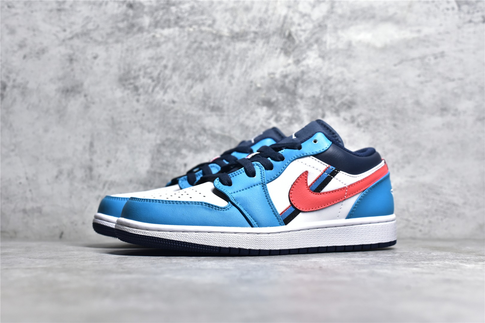 AIR JORDAN AJ1 LOW TOP BLUE RED WHITE