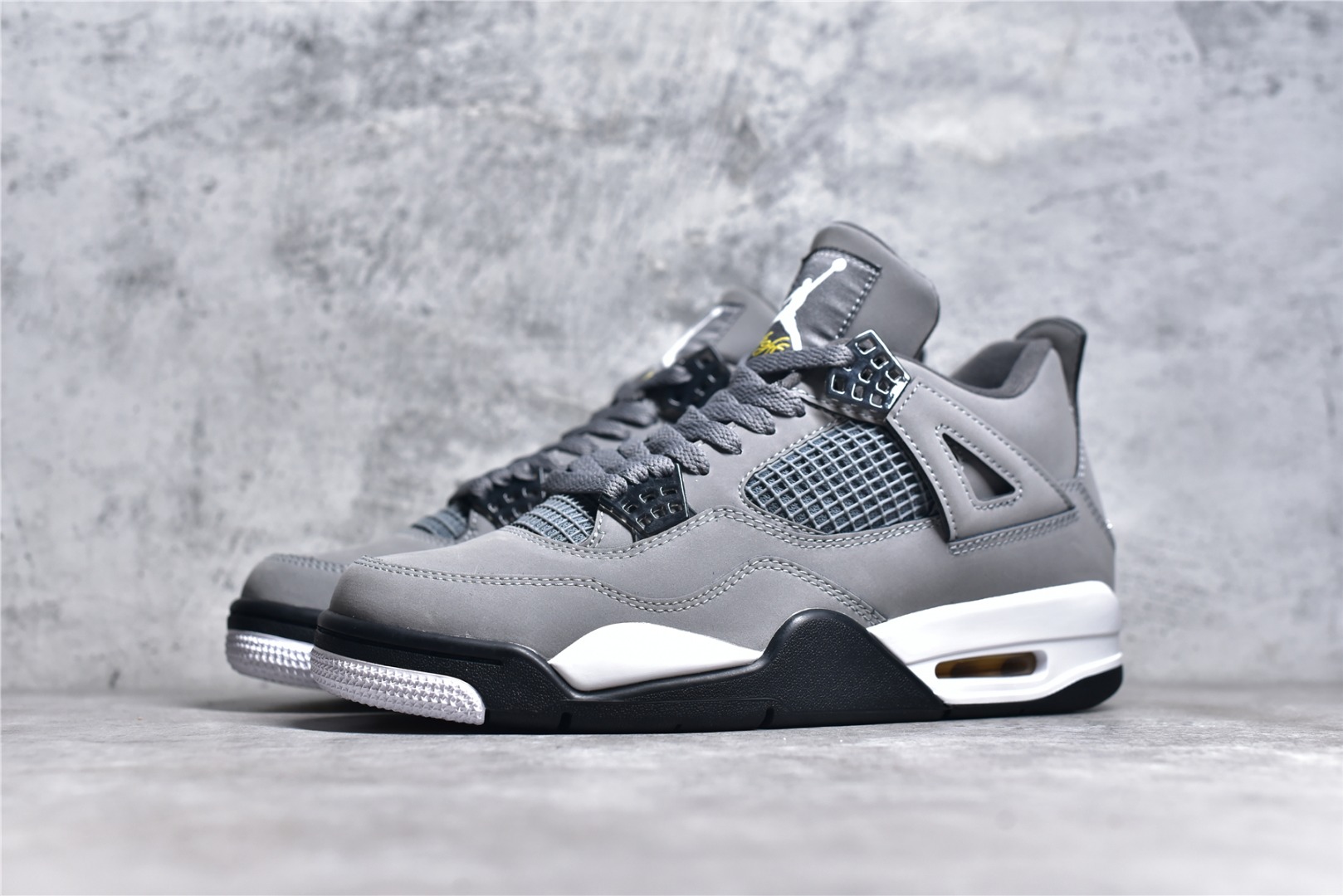 AIR JORDAN 4 RETRO GREY MOUSE