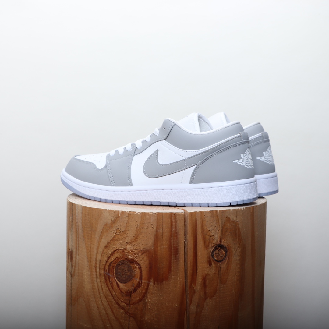 AIR JORDAN 1 LOW TOP SMOKE GREY WHITE