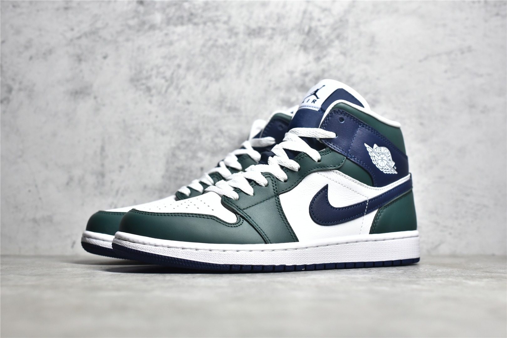 AIR JORDAN 1 MID BLUE GREEN