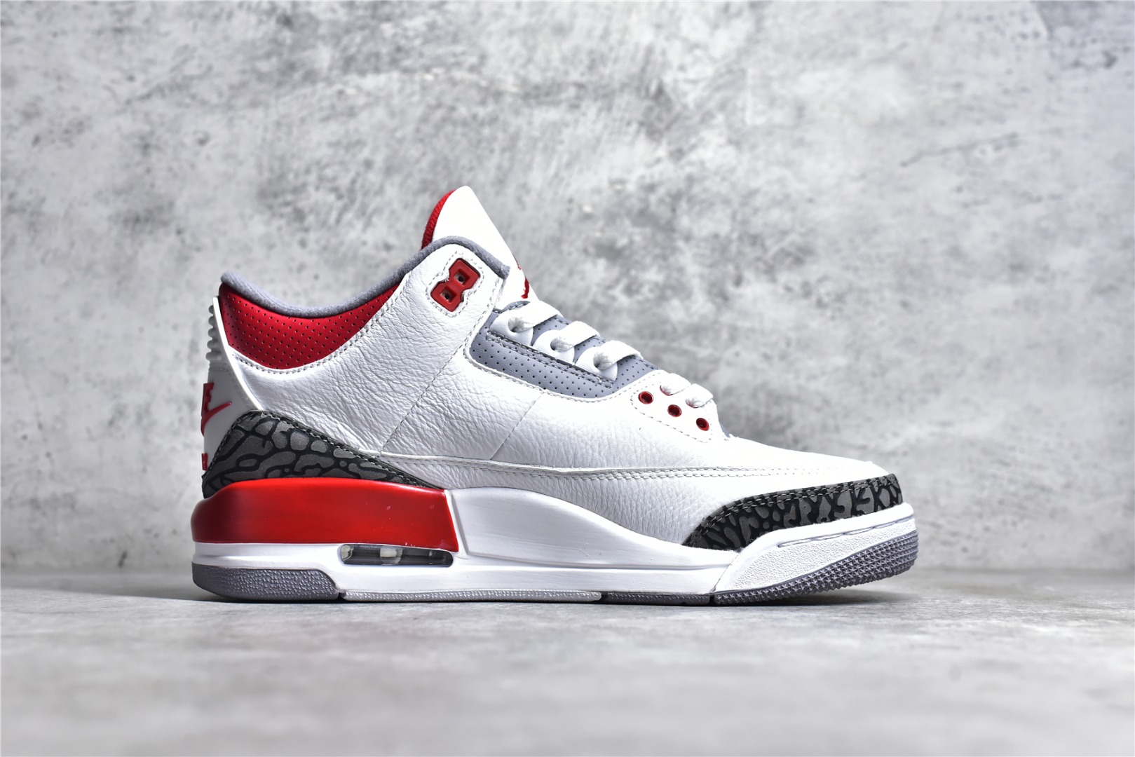 AIR JORDAN 3 FLAME RED