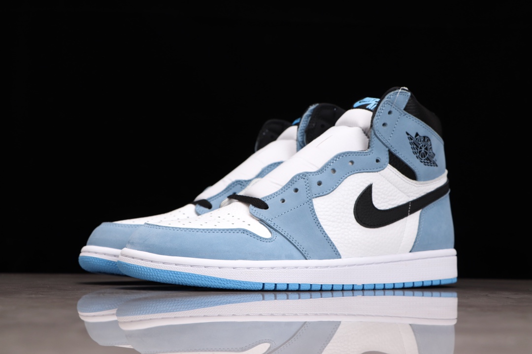 AIR JORDAN 1 NORTH CAROLINA BLAUW UNIVERSITEITS BLAUW