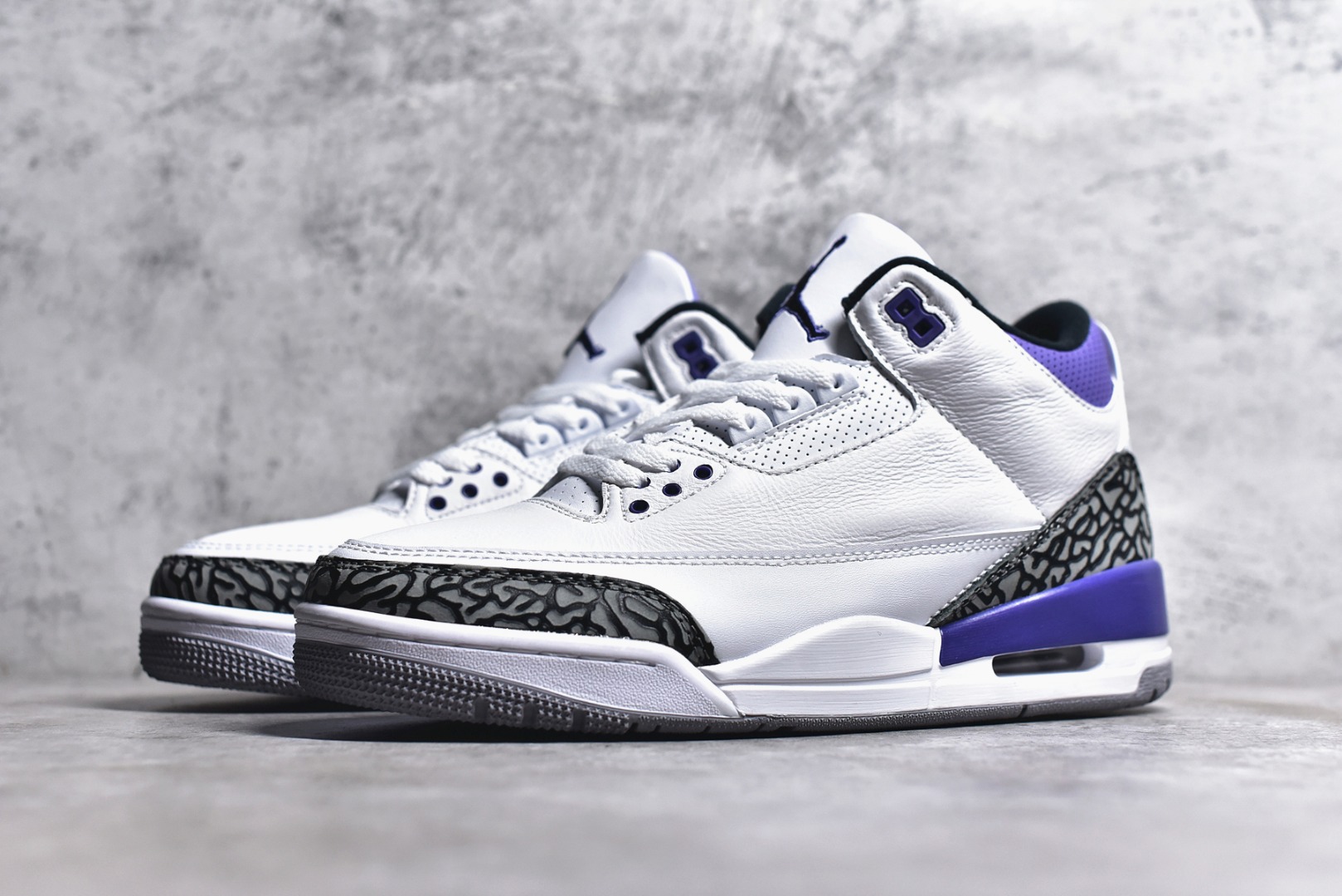 AIR JORDAN 3 MID-TOP RETRO BASKETBALL SHOES