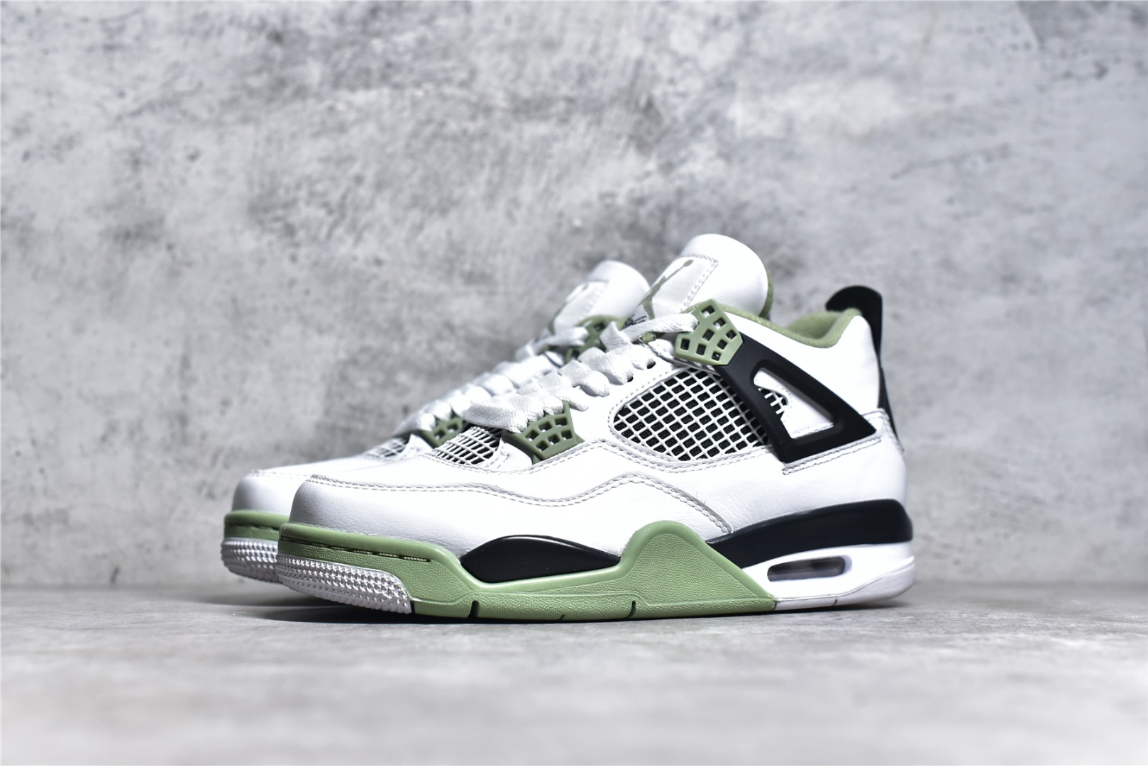 AIR JORDAN 4 SAGE SEA SALT WHITE GREEN BLACK