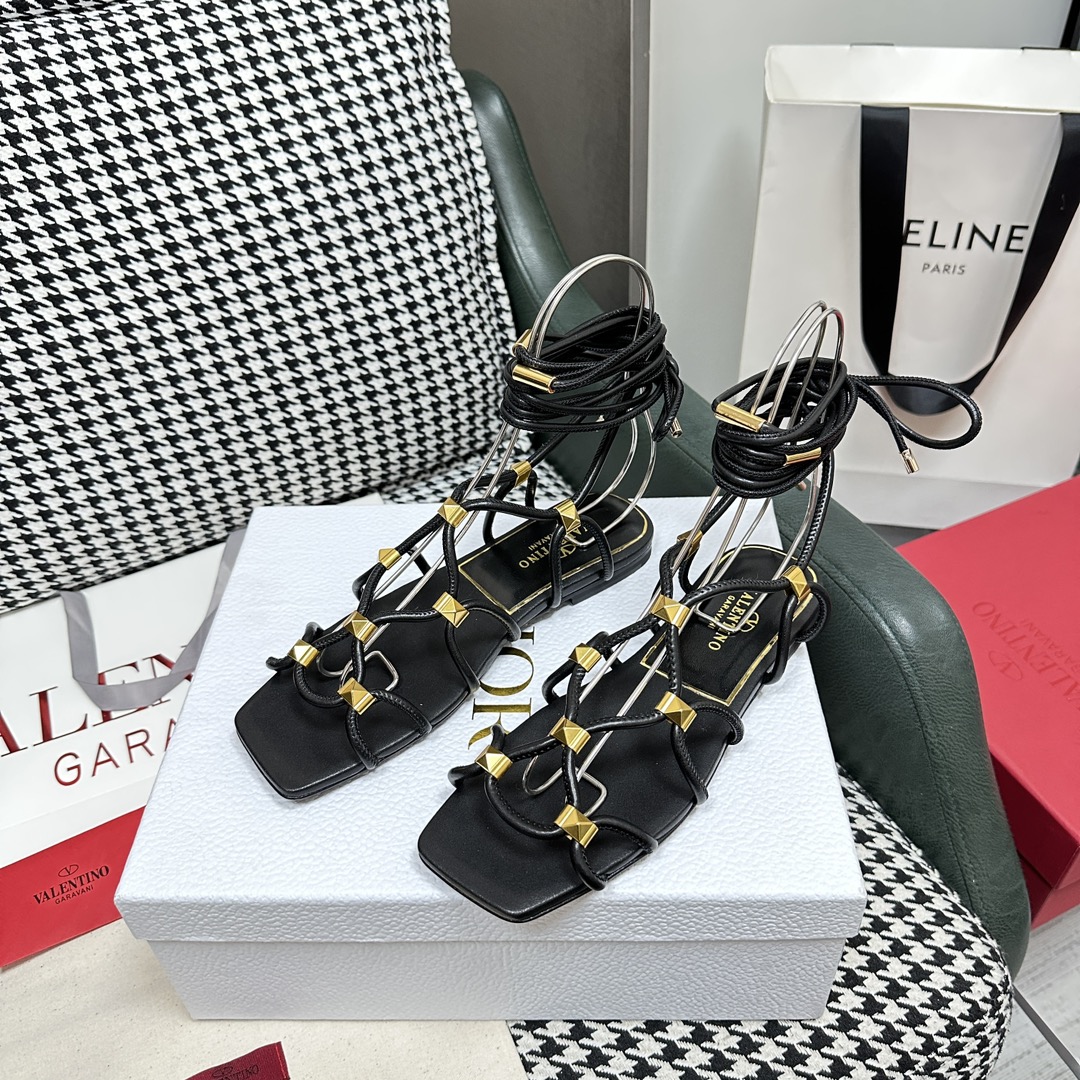 VALENTINO 2021/SS NEW VALENTINO'S NEWEST COLLECTION OF ROMAN SANDALS WITH ITALIAN PRINTED LEATHER SOLES