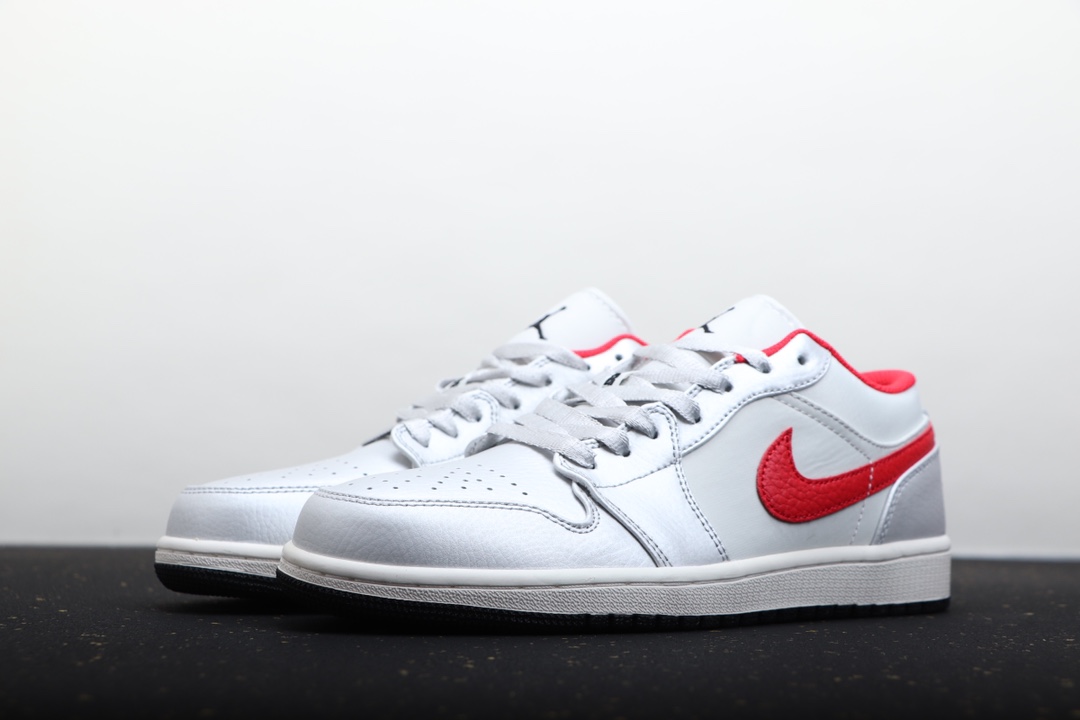 AIR JORDAN 1 LOW LOW TOP ROOD EN WIT